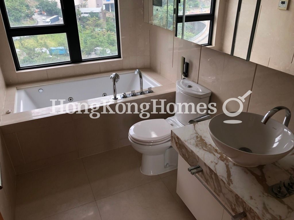 Master Bathroom — 貝沙灣 06期 Bel-air No. 8 03座，薄扶林