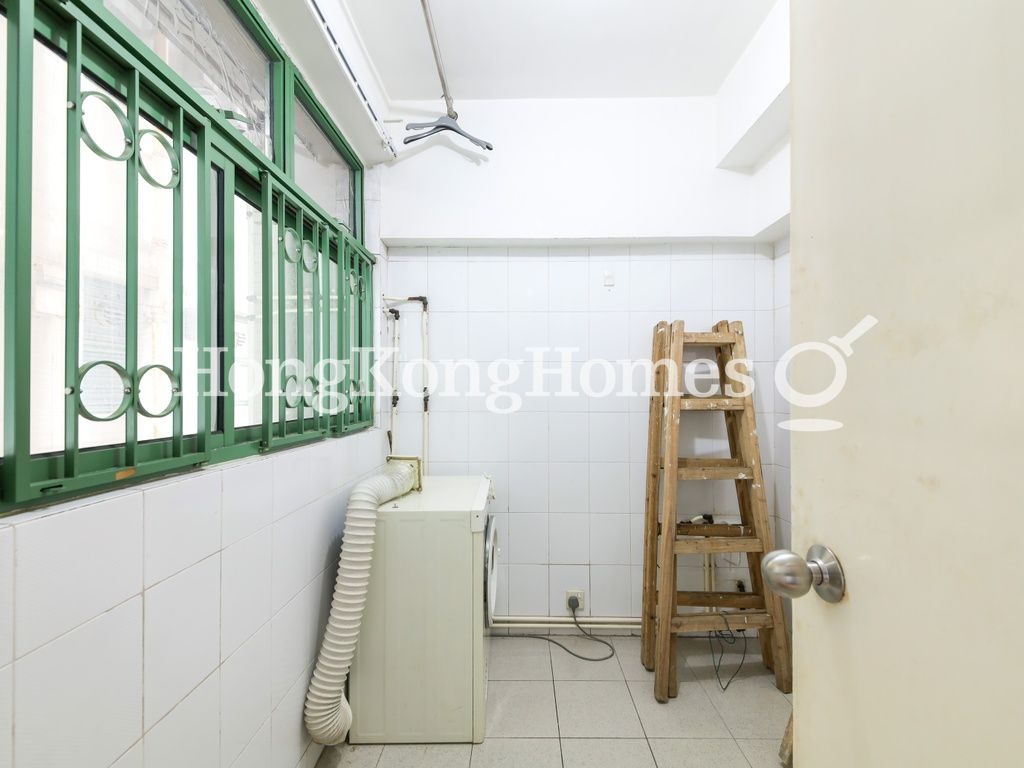 Maid's Room — Robinson Place - Block 01, Mid-levels West