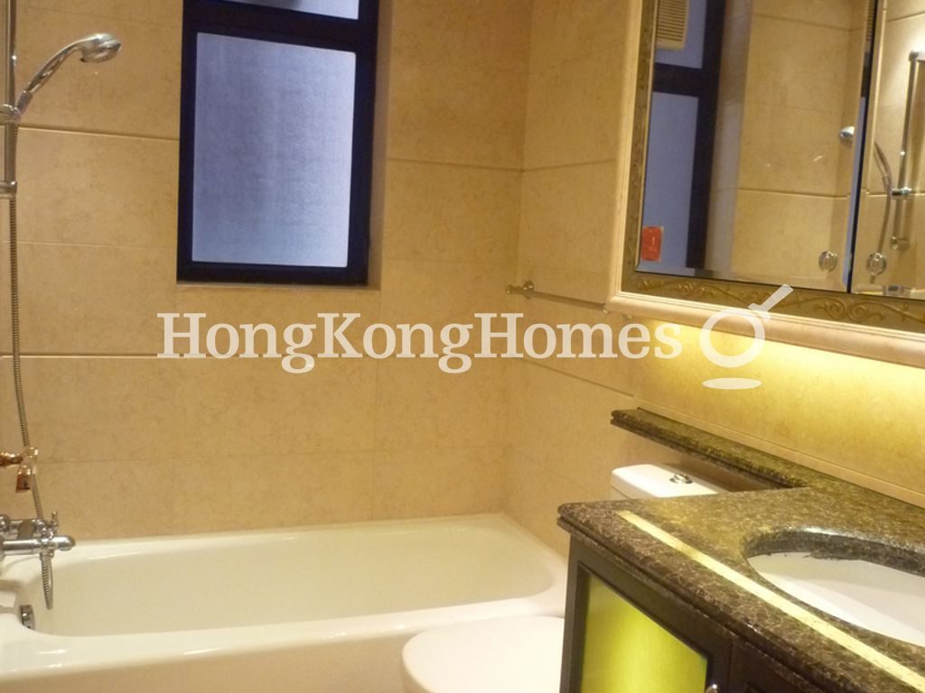 Guest Bathroom — 凱旋門 1期 第1座 (摩天閣)，尖沙咀