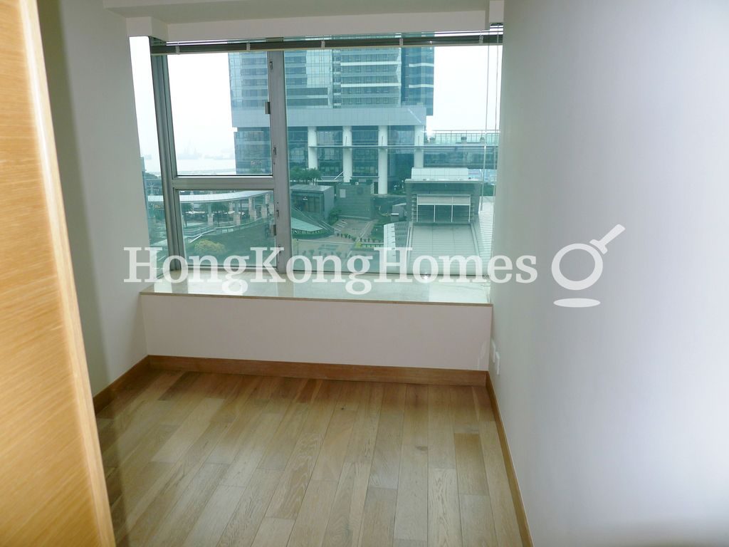 Third Bedroom — 漾日居 - 第01座，尖沙咀
