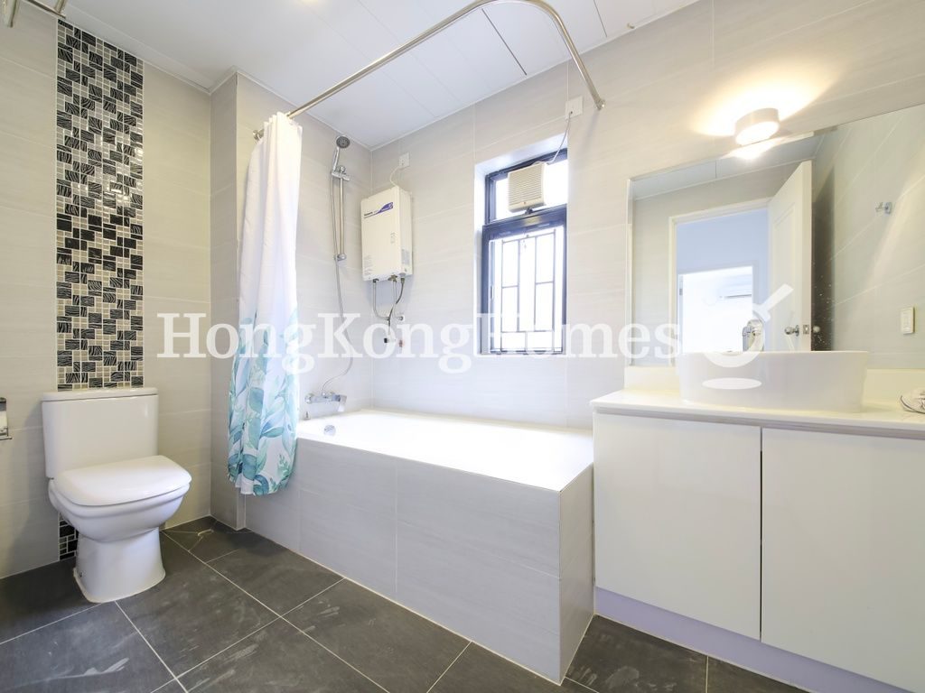 Guest Bathroom — 早禾居洋房，西貢