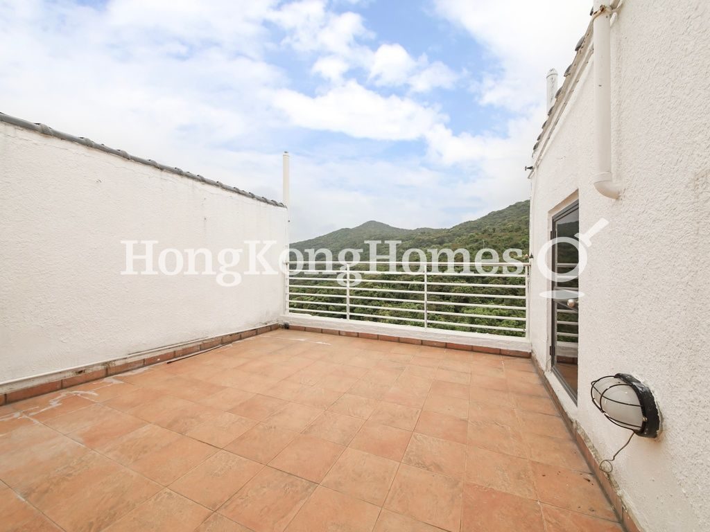 Private Roof Terrace — 早禾居洋房，西貢