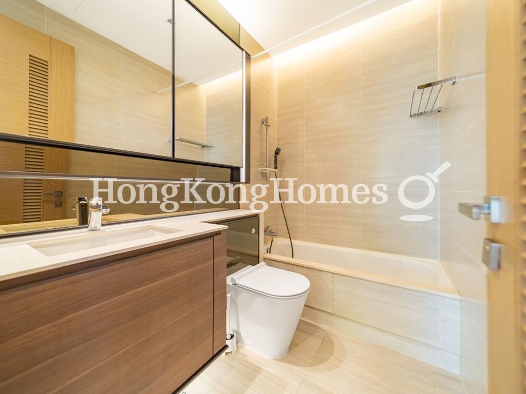 Second Ensuite Bathroom — 滿名山 - 名庭，黃金海岸