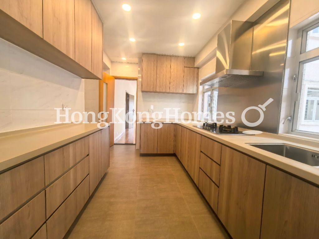 Kitchen — The Dahfuldy - Block C, Ho Man Tin / Waterloo Road