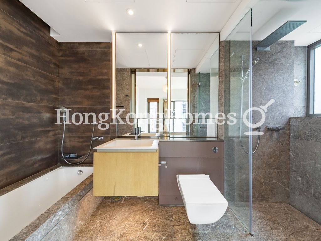 Master Bathroom — 殷然，西半山