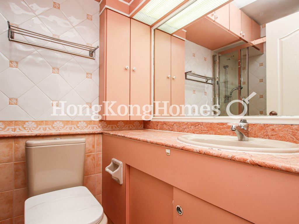 Guest Bathroom — 海灣閣，赤柱