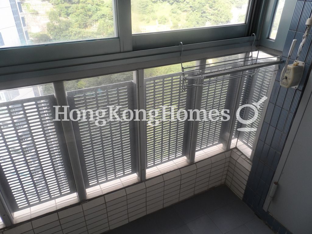 Balcony off Utility Room — 貝沙灣 02期, 南岸，薄扶林