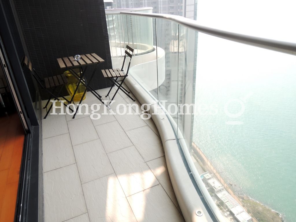 Balcony off Living & Dining Rm — 貝沙灣 06期 Bel-Air No. 8 6座，薄扶林