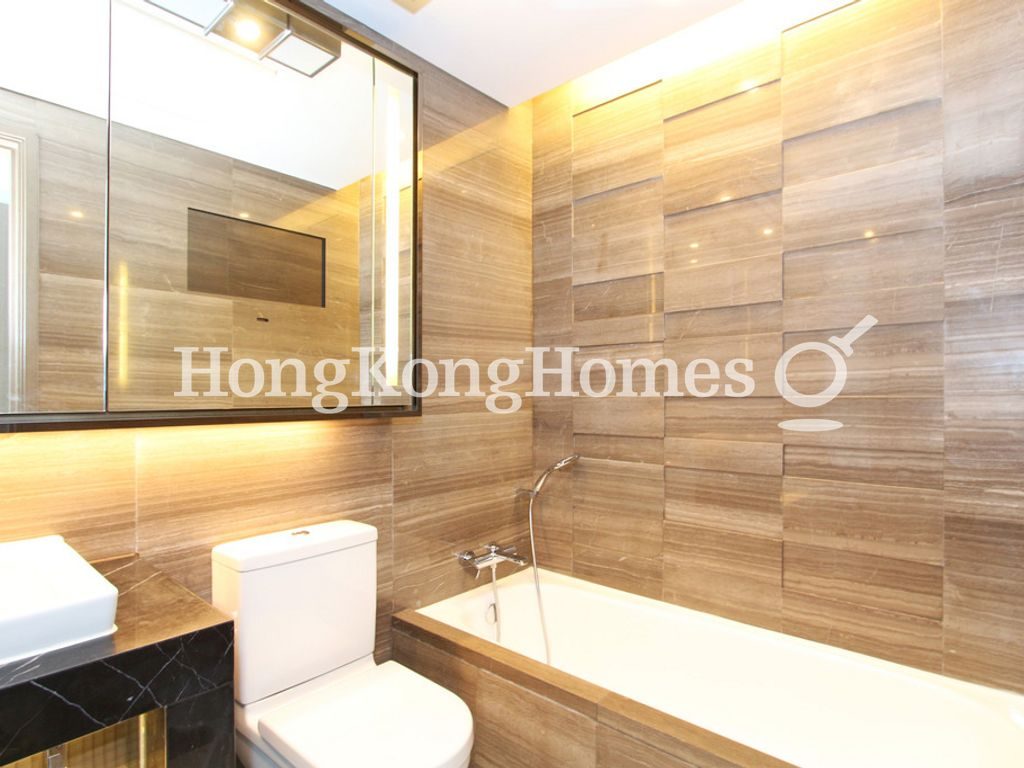 Master Bathroom — The Austin - Phase 1 - Tower 1, Tsim Sha Tsui