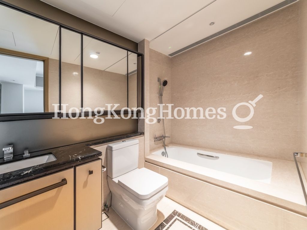 Master Bathroom — 麥當勞道3號，中半山