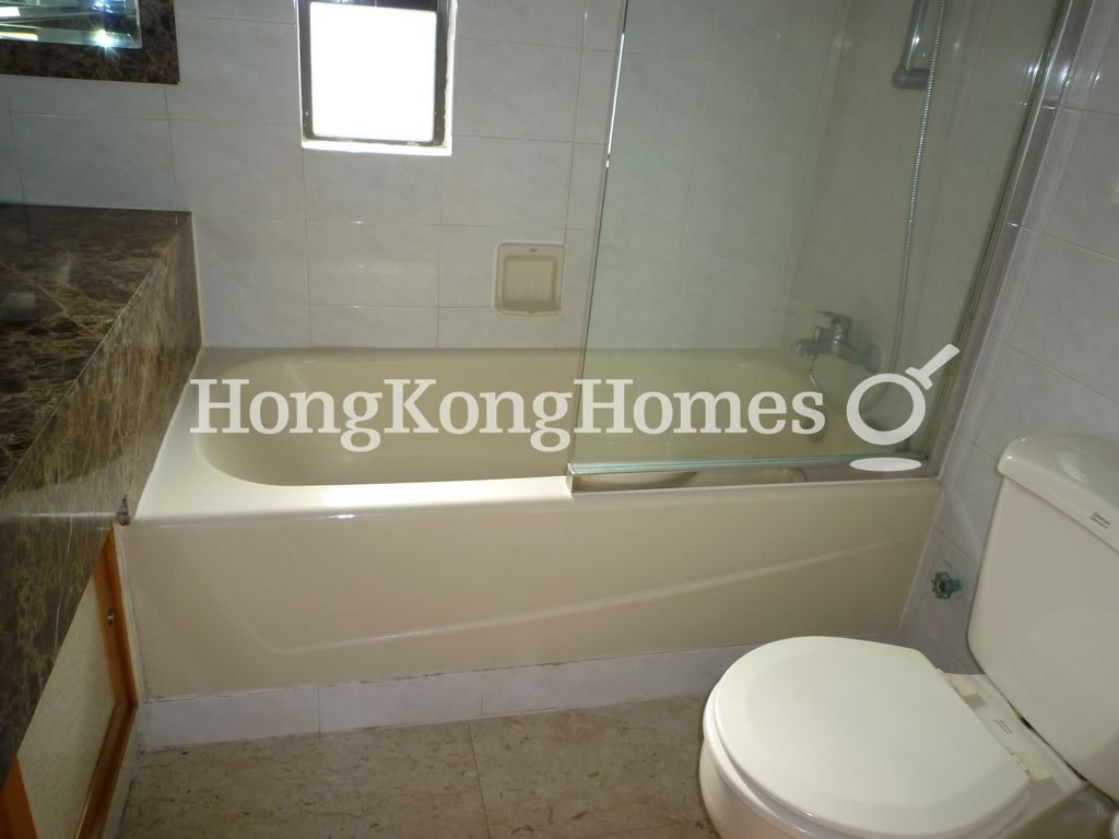 Master Bathroom — 龍嶺，西貢
