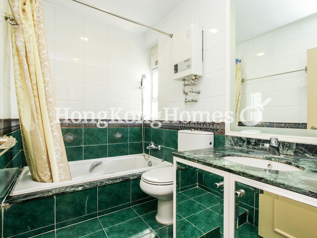 Master Bathroom — 匡湖居 04期，西貢