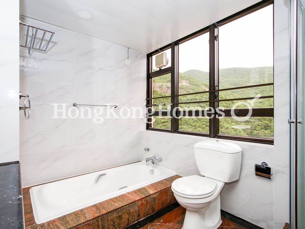 Master Bathroom — 浪琴園 - 第02座，大潭