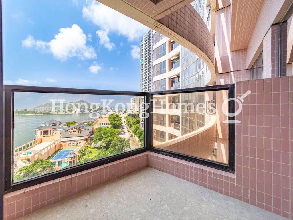 Balcony off living room — 浪琴園 - 第02座，大潭