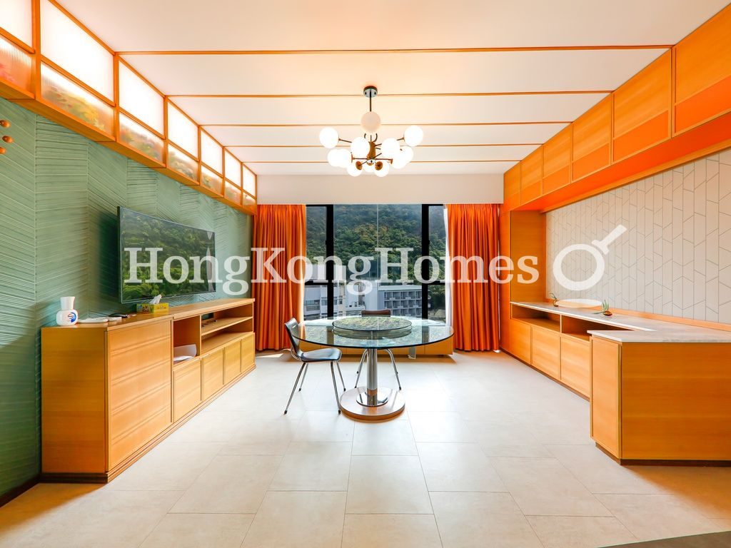 Living and Dining Room — Royalton I, Pokfulam