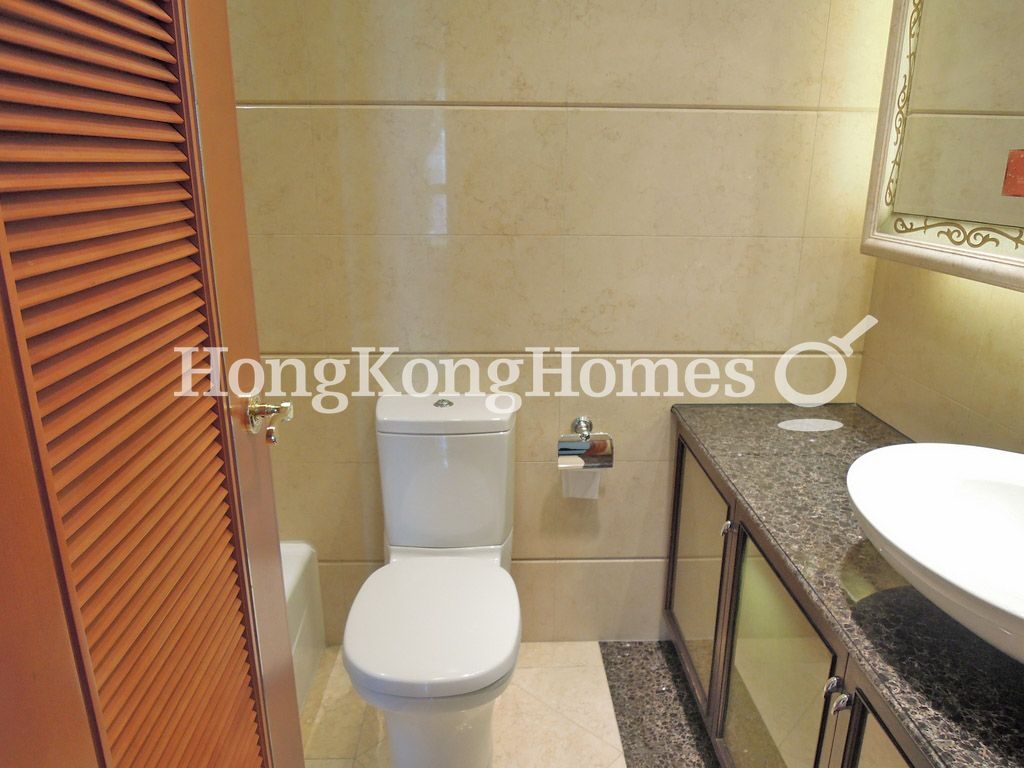 Guest Bathroom — 凱旋門 1期 第2A座 (映月閣)，尖沙咀