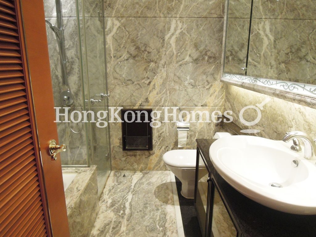 Master Bathroom — 凱旋門 1期 第2A座 (映月閣)，尖沙咀