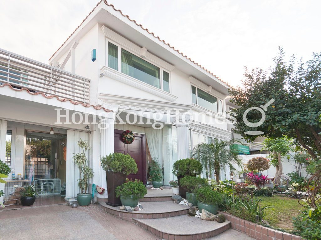 Private Frontyard — 碧浪小築，清水灣
