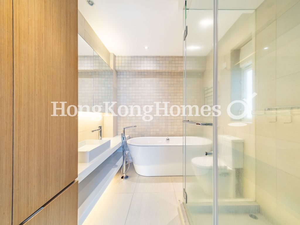 Master Bathroom — 環翠園，大坑