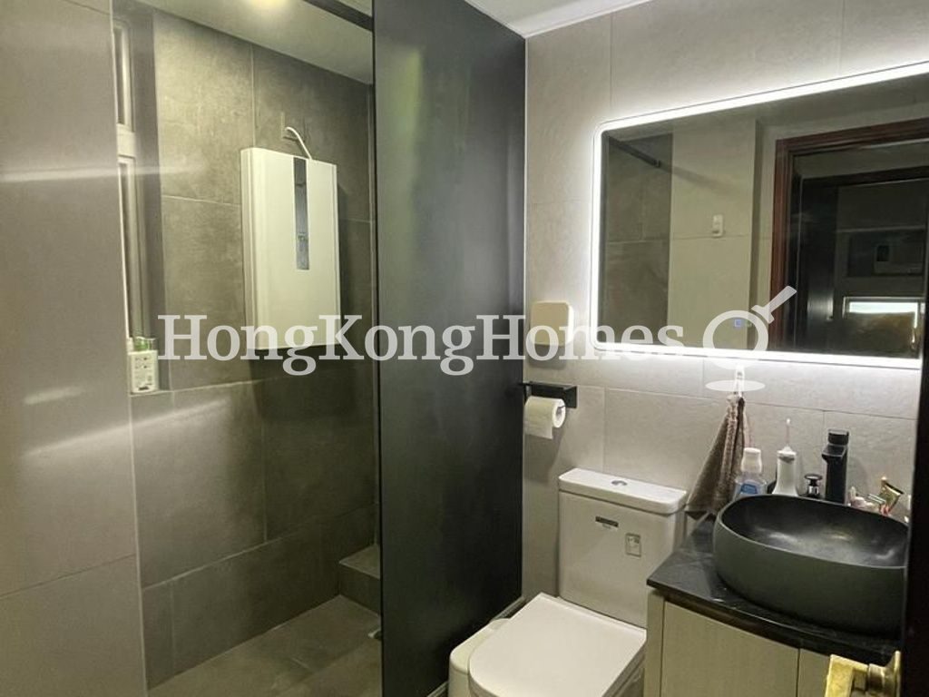 Guest Bathroom — 泓都 - 第03座，西環堅尼地城