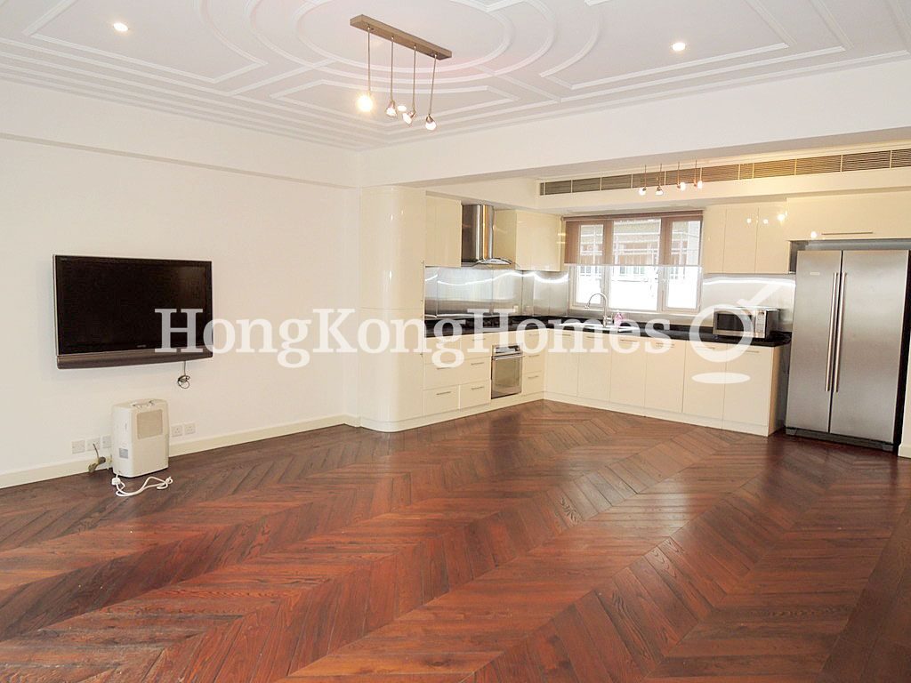 Living and Dining Room — Yuen Ming Building, Central
