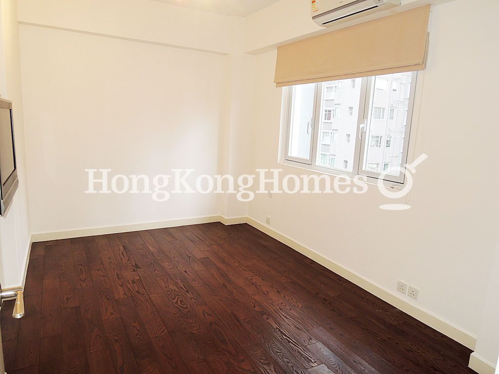 Master Bedroom — Yuen Ming Building, Central
