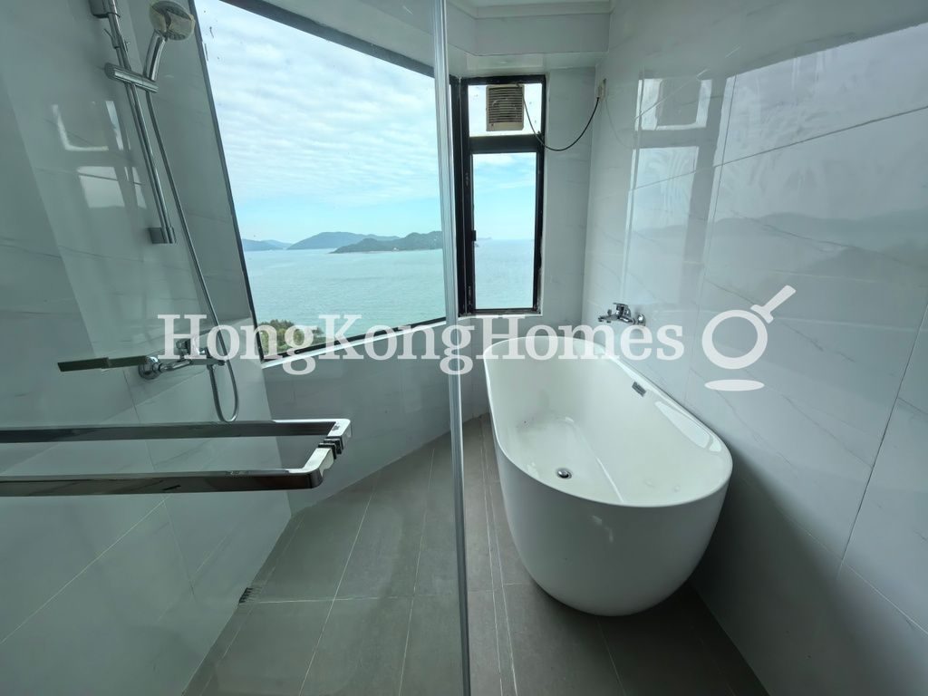 Master Bathroom — Silver Fountain Terrace, Clear Water Bay