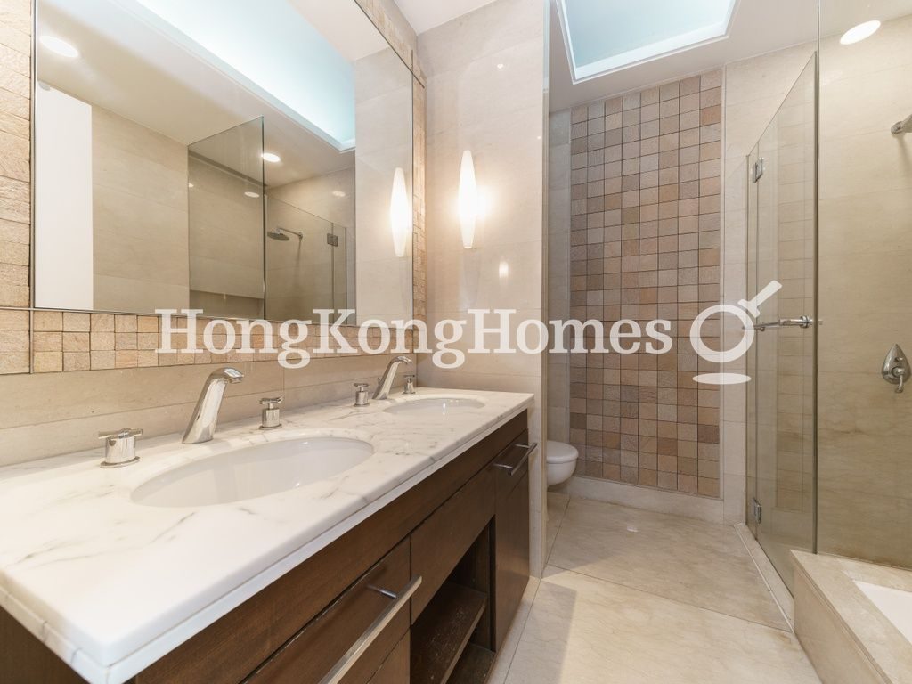 Master Bathroom — 溱喬，西貢