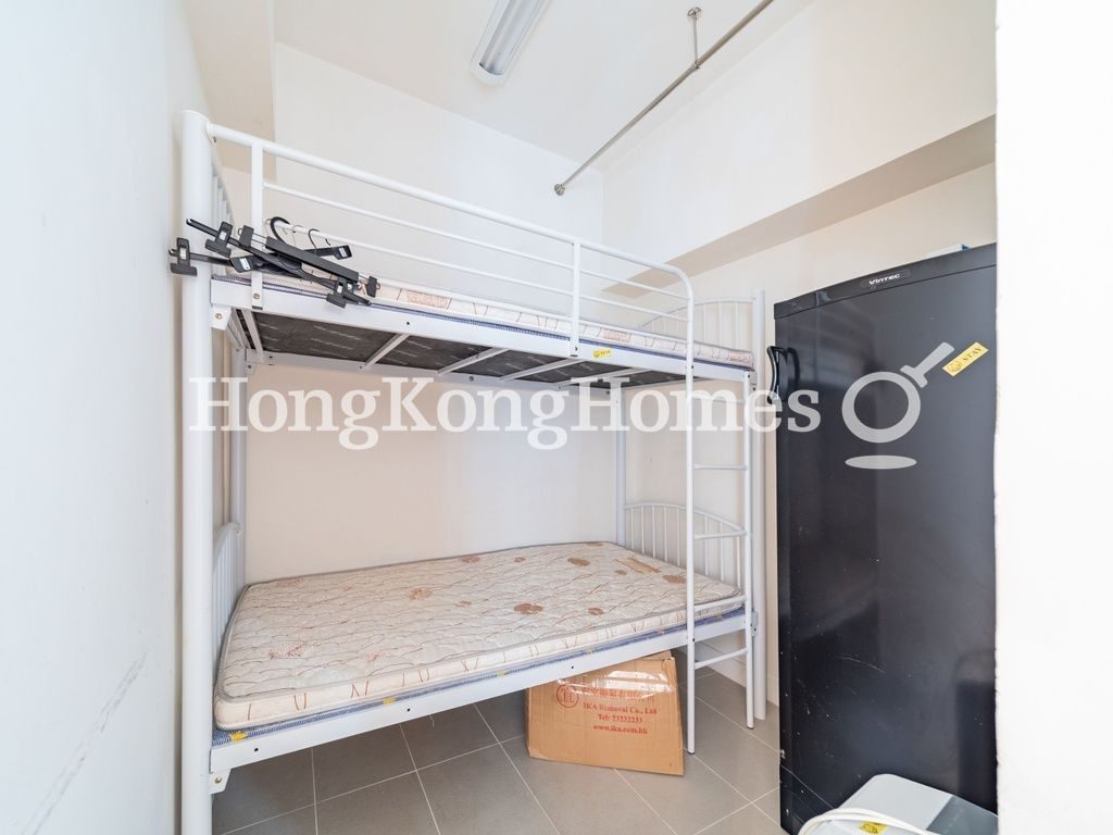 Maid's Room — 年豐園 - 第02座，西半山