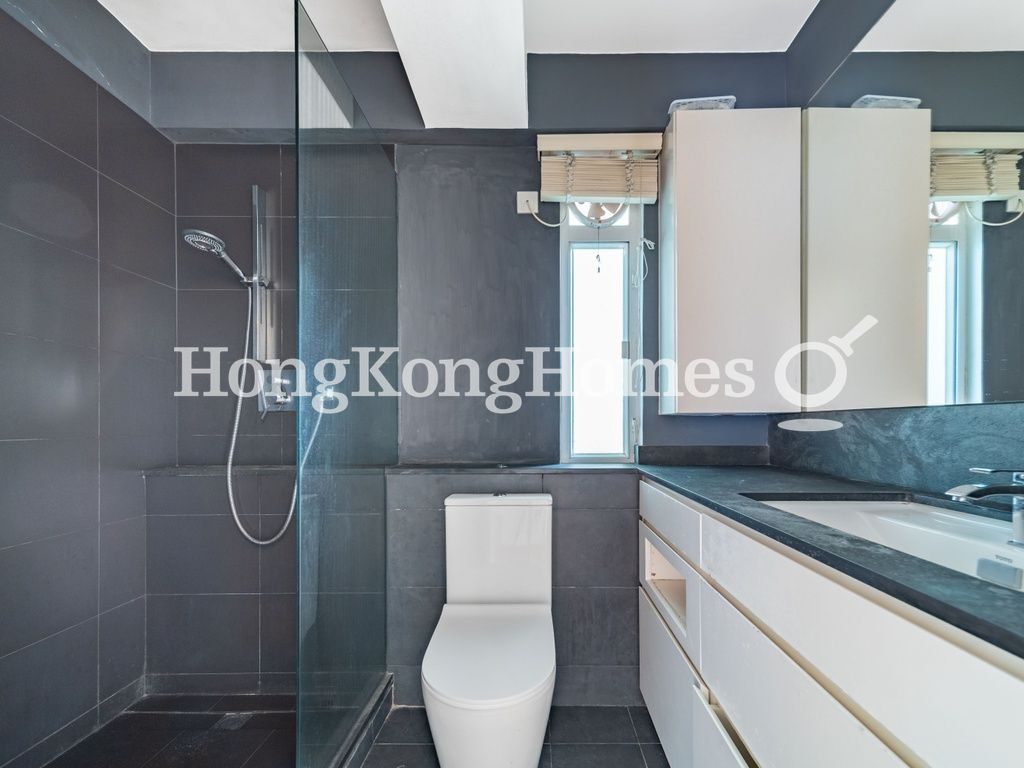 Master Bathroom — 年豐園 - 第02座，西半山