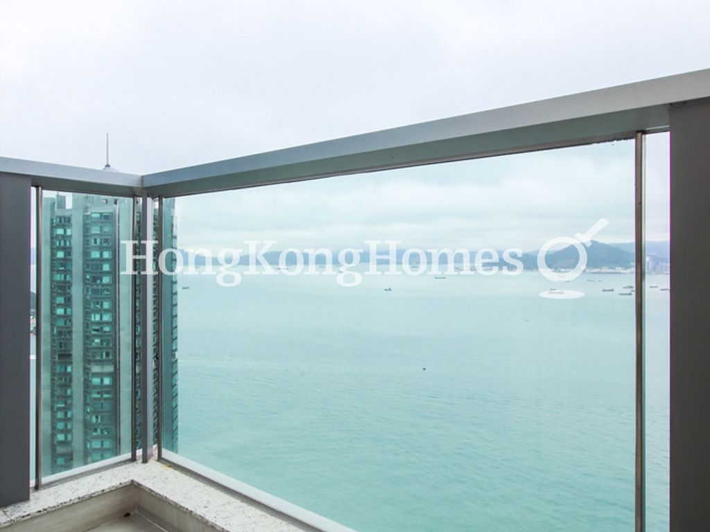 Balcony off Living and Dining Room — TownPlace Kennedy Town，西環堅尼地城