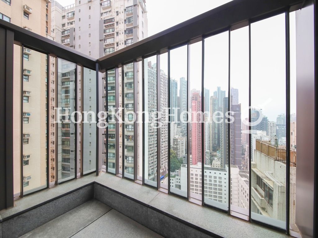 Second Balcony off Living and Dining Rm — 本舍，西半山