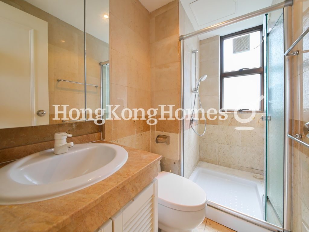 Guest Bathroom — Grand Bowen, Mid-levels Central