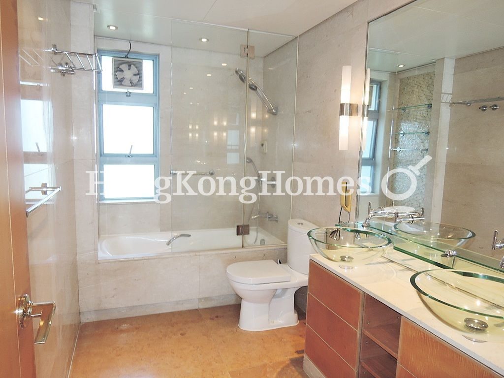 Master Bathroom — Residence Bel-air - Phase 01, Tower 07, Pokfulam