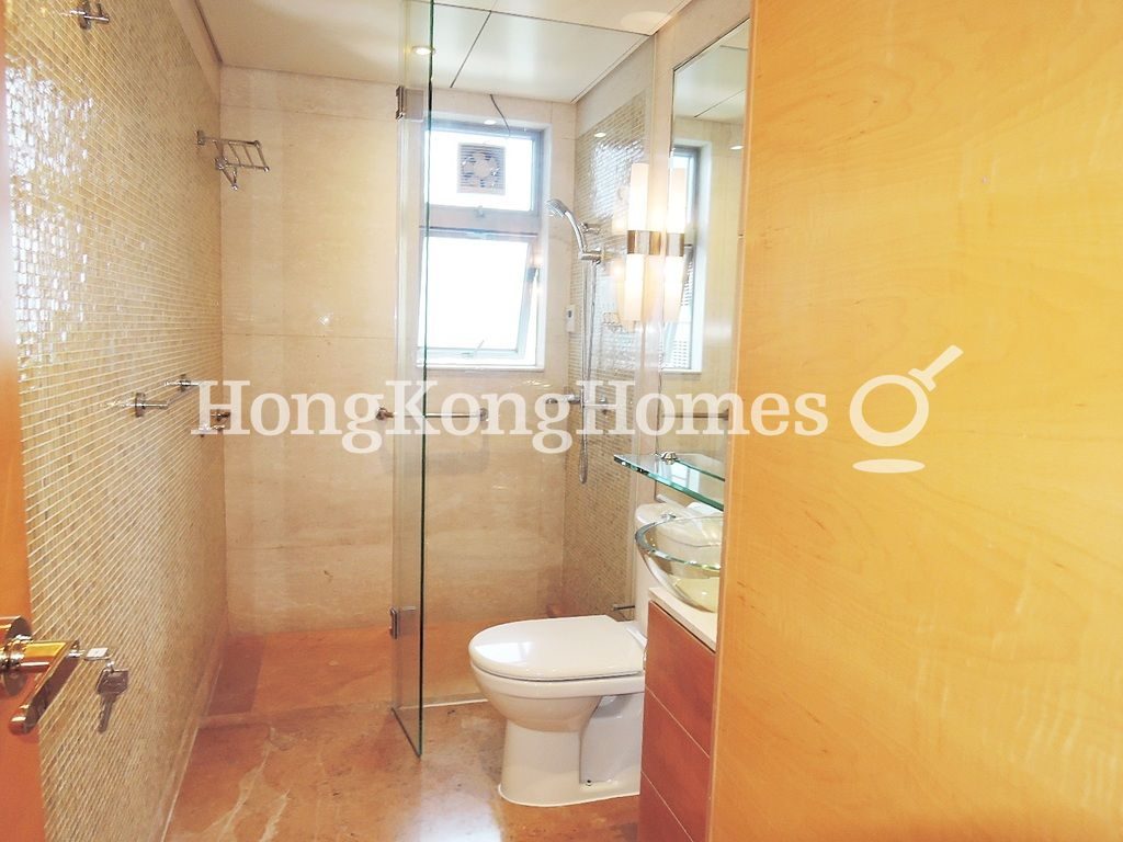 Guest Bathroom — Residence Bel-air - Phase 01, Tower 07, Pokfulam