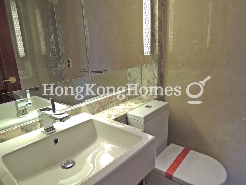 Guest Bathroom — 囍匯 - 第2期- 第2座，灣仔