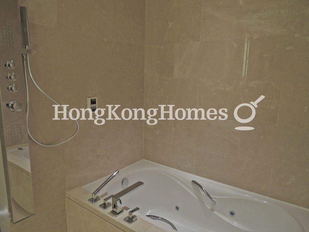 Master Bathroom — 囍匯 - 第2期- 第2座，灣仔
