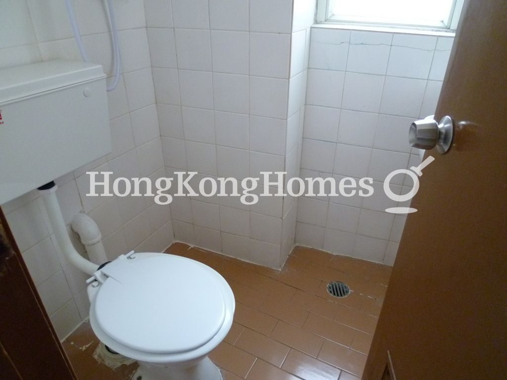 Maid's Washroom — The Redhill Peninsula - Block 01, Tai Tam