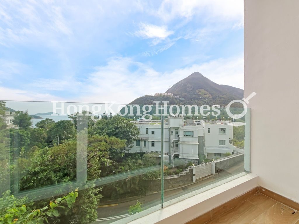 Balcony off Living and Dining Room — 傲林軒，壽臣山