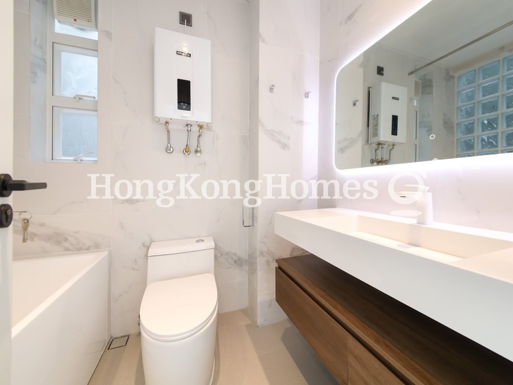 Master Bathroom — 傲林軒，壽臣山