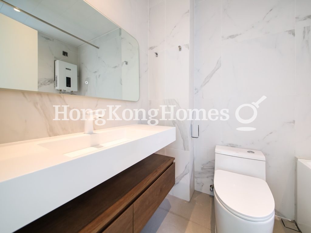 Master Bathroom — Woodland Villa, Shouson Hill