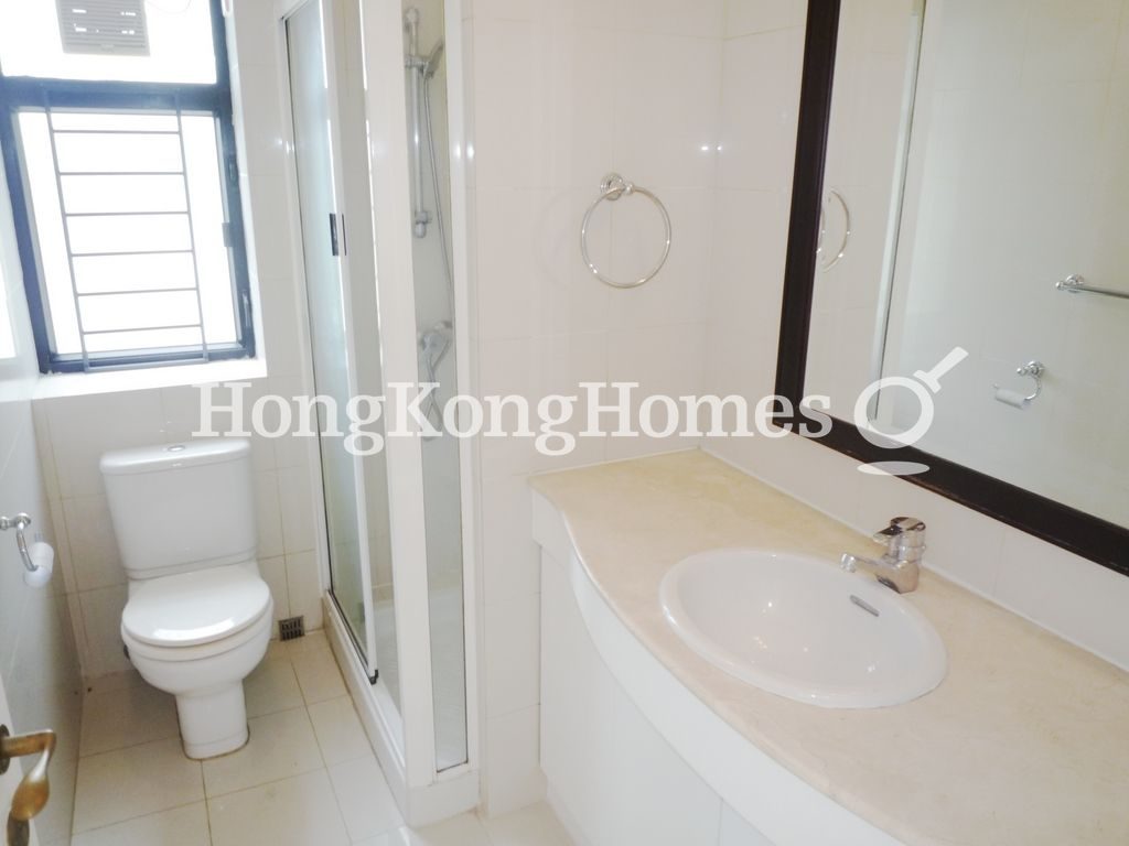 Master Bathroom — 麗景園 - 第11-12座，淺水灣