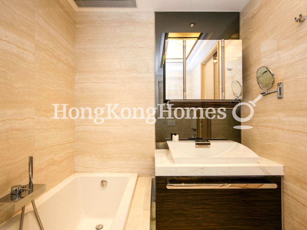 Master Bathroom — 深灣9號 - 第8座，黃竹坑