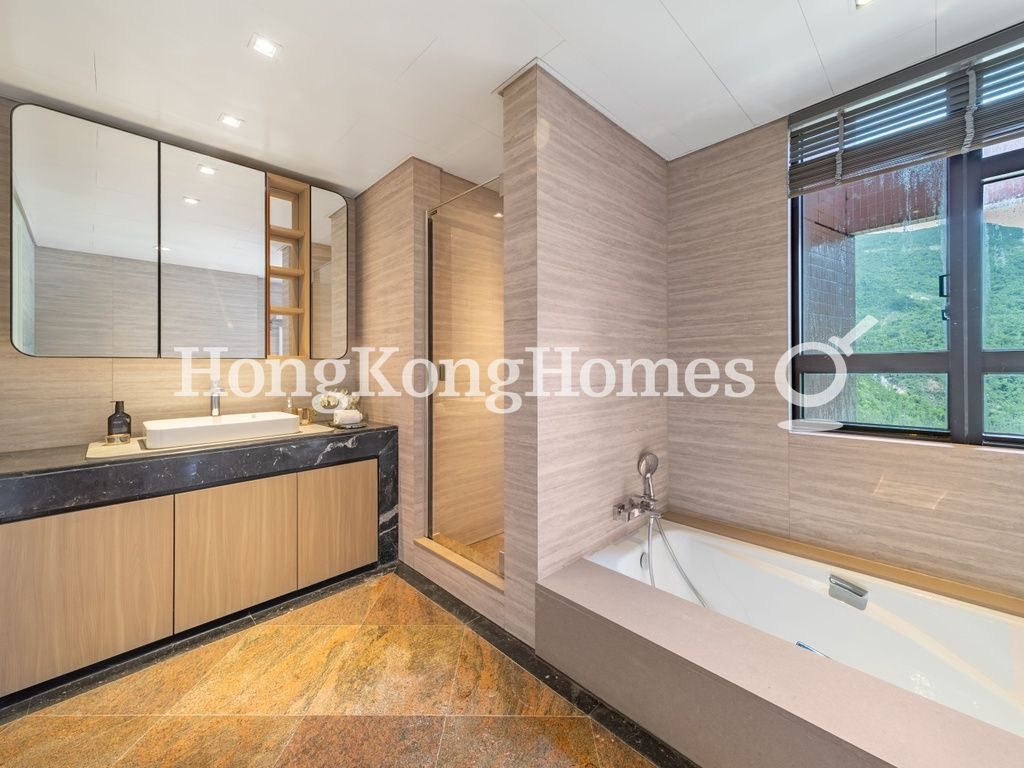 Master Bathroom — Pacific View - Block 02, Tai Tam