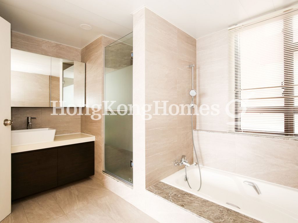 Master Bathroom — 浪琴園 - 第03座，大潭