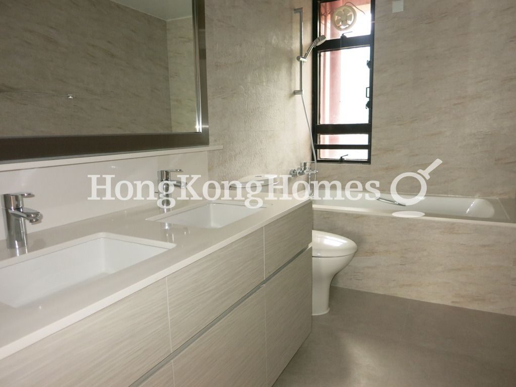 Guest Bathroom — 浪琴園 - 第04座，大潭