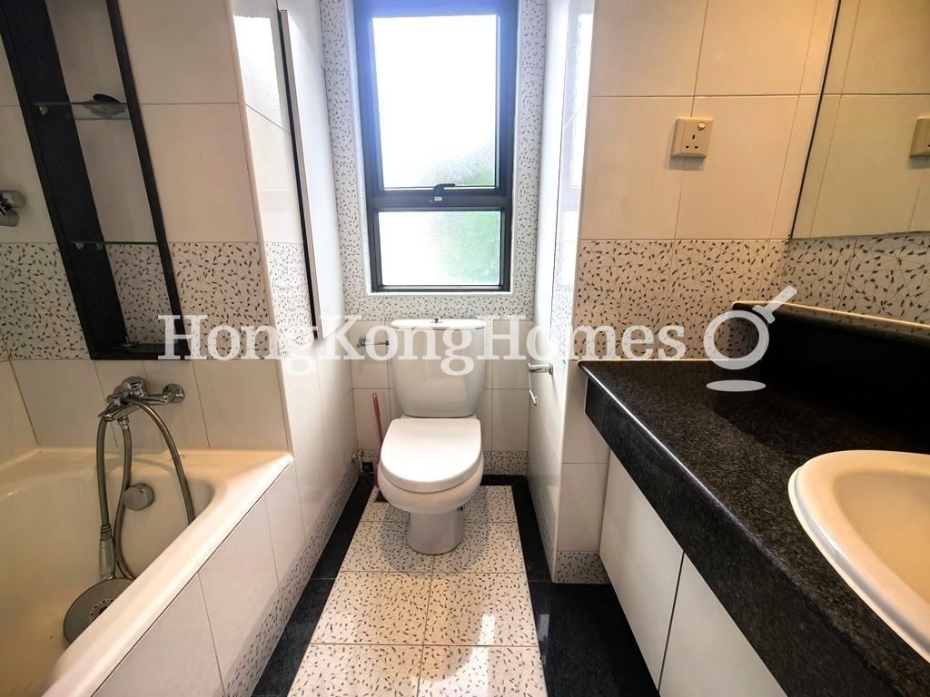 Guest Bathroom — 香蘭別墅，壽臣山