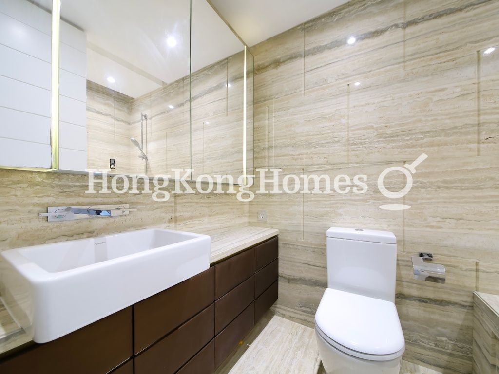 Guest Bathroom — 名門 - 第05座，渣甸山