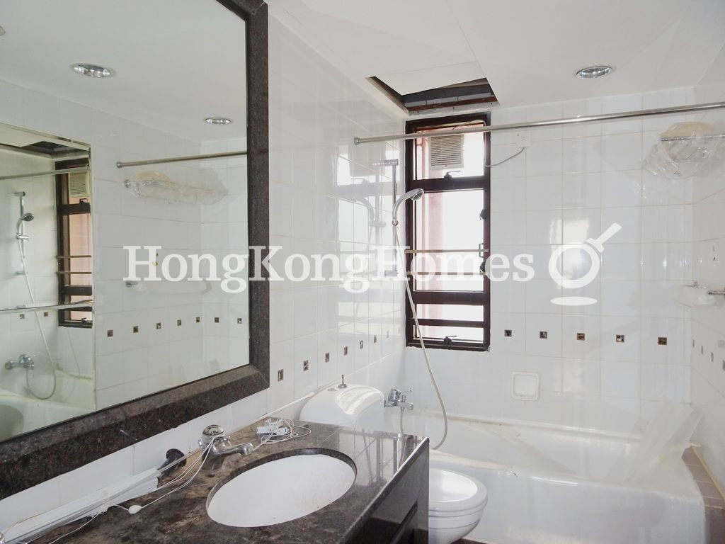 Guest Bathroom — 浪琴園 - 第03座，大潭