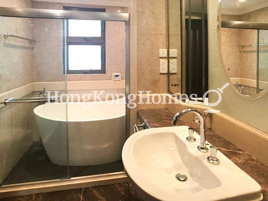 Master Bathroom — 柏濤灣 柏濤豪苑，清水灣